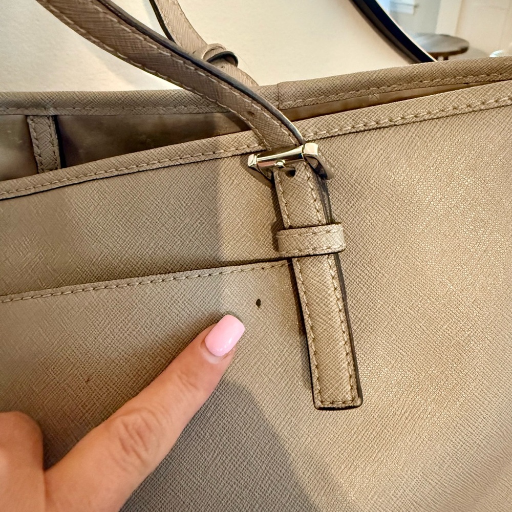 Michael Kors Soft Gray Saffiano Tote - Picture 5 of 8